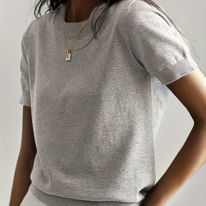 LM | Versatile and comfortable sweater