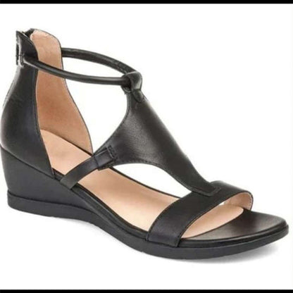 Graceful Orthopedic Sandals for Modern Look