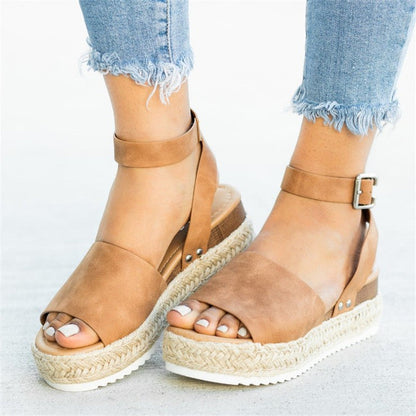 Graceful Orthopedic Sandals for Modern Look