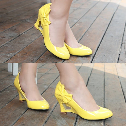 Chic Orthopedic Shoes with Unique Design