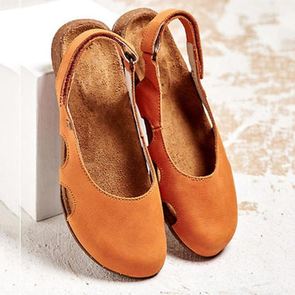 LM | Sandals with sling-back straps