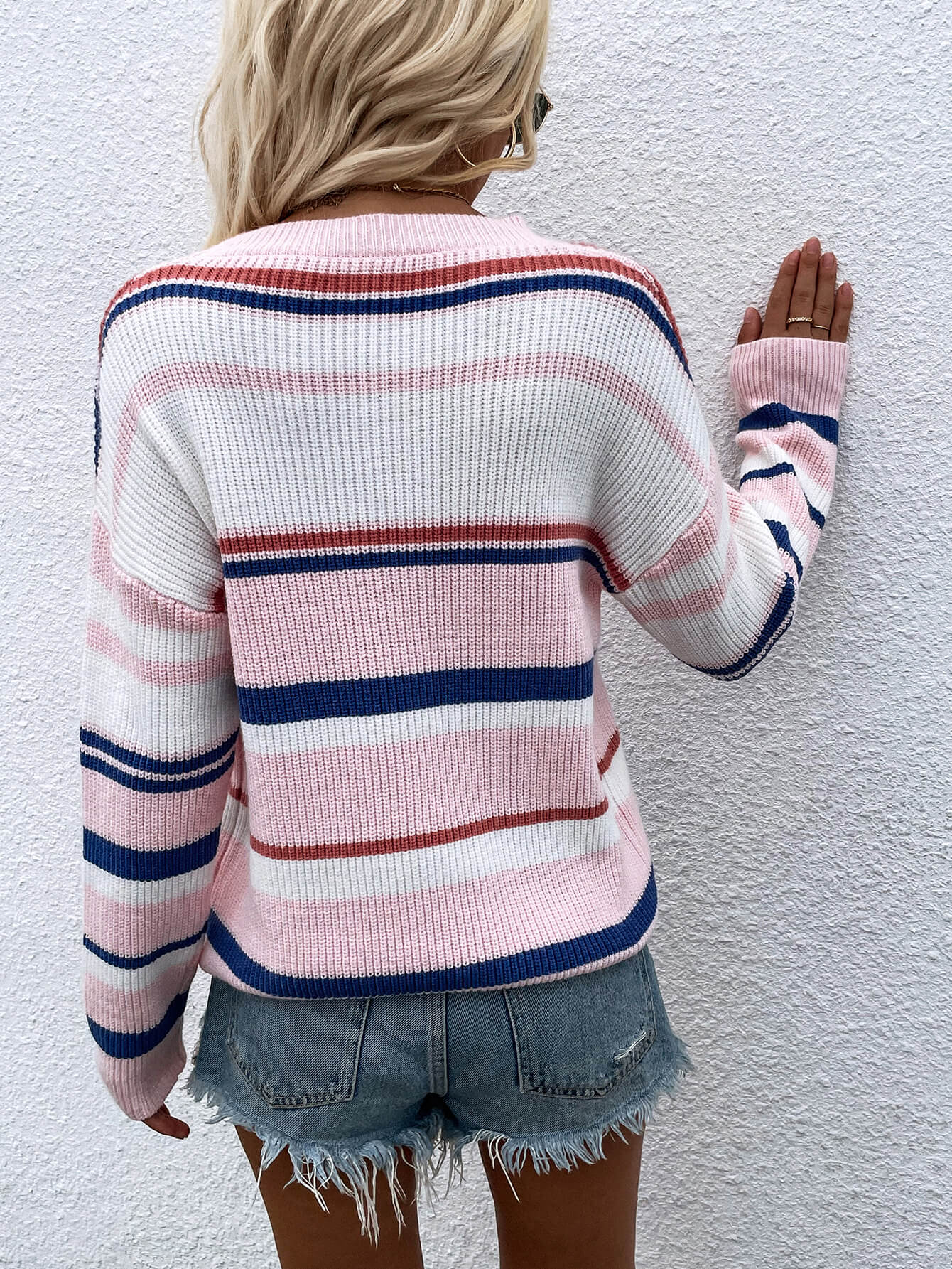 LM | Modern and versatile winter sweater