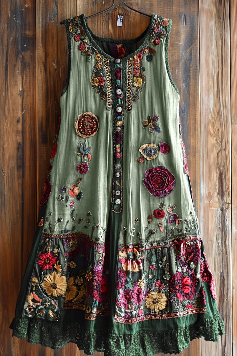 Timeless Vintage Style Dress