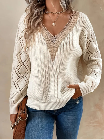 LM | MW - Stylish knitted sweater with V-neckline