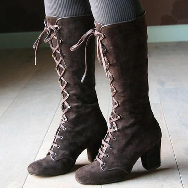 LM | Elegant and detailed supportive boots