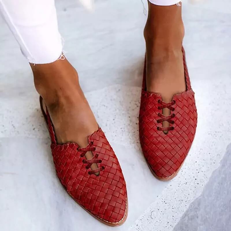 LM | Woven slip-on apartments