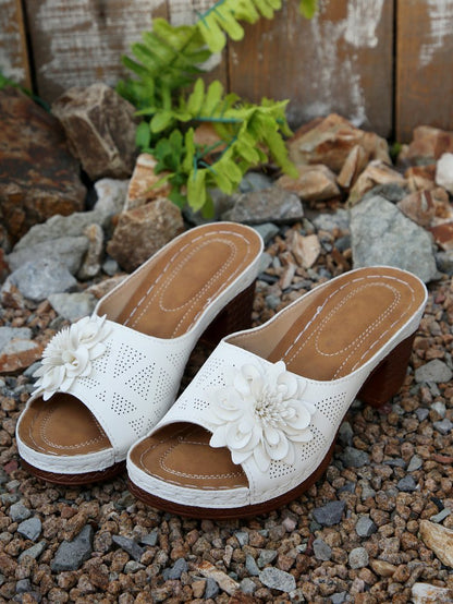 Chic Orthopedic Sandals with Unique Design