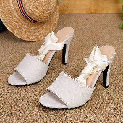 Graceful Orthopedic Sandals for Modern Look