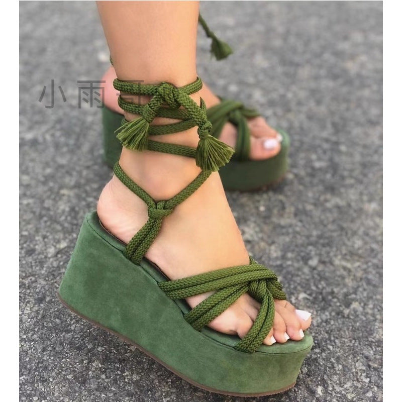 Chic Orthopedic Sandals with Unique Design