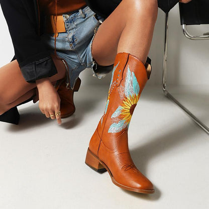 Graceful Orthopedic Boots for Modern Look