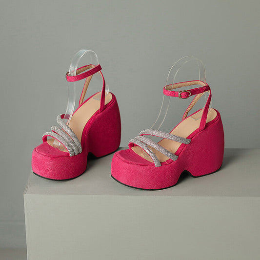 Chic Orthopedic Sandals with Unique Design