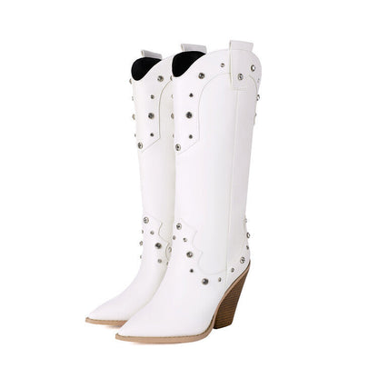 Graceful Orthopedic Boots for Modern Look