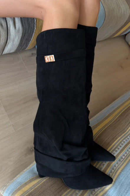 Graceful Orthopedic Boots for Modern Look