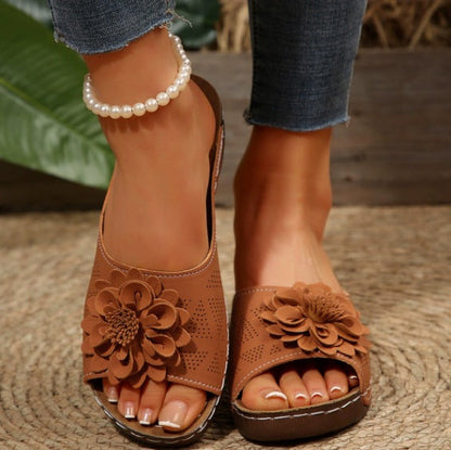 Chic Orthopedic Sandals with Unique Design