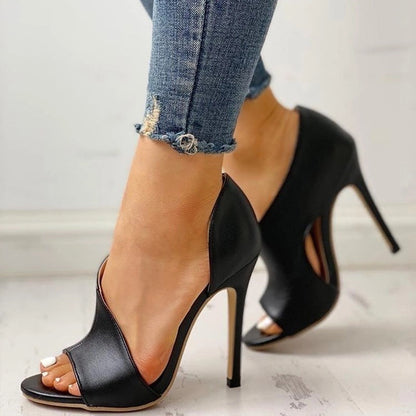 Graceful Orthopedic Sandals for Modern Look