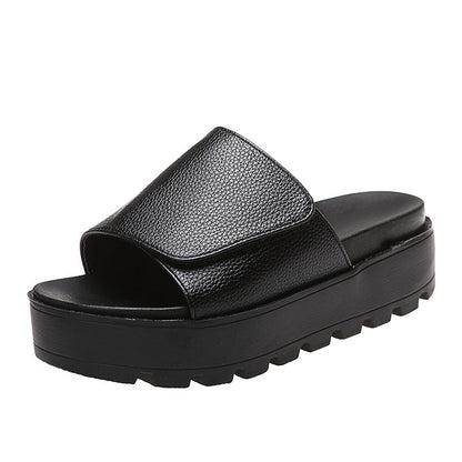 Graceful Orthopedic Sandals for Modern Look