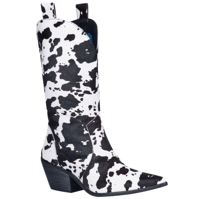 Graceful Orthopedic Boots for Modern Look