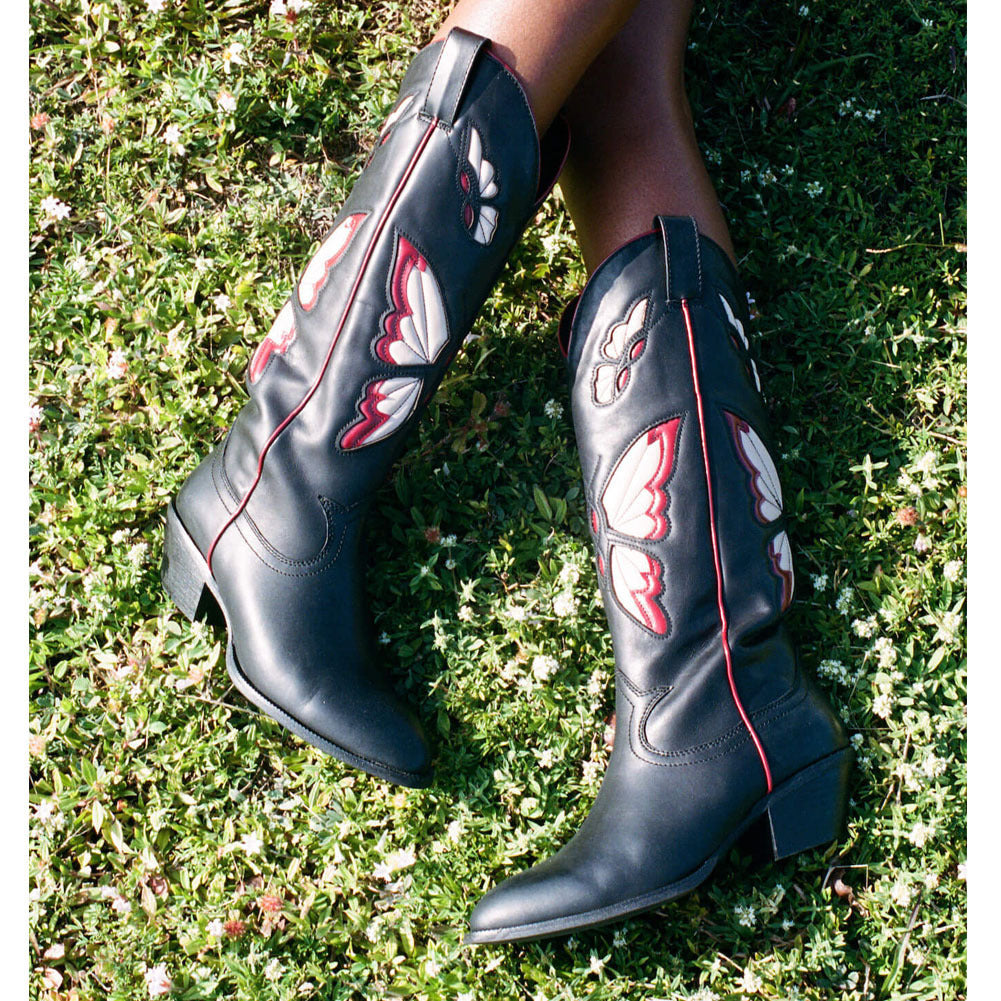 Chic Orthopedic Boots with Unique Design