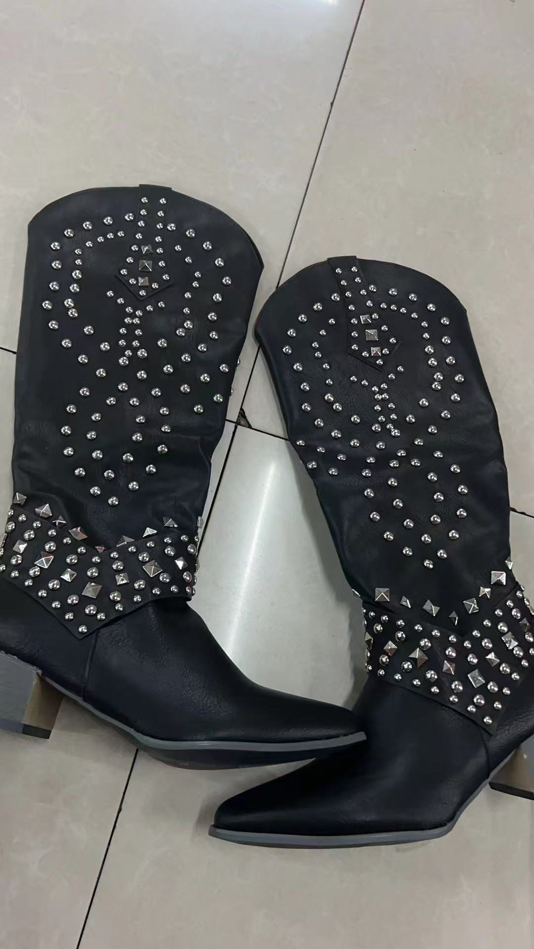 Chic Orthopedic Boots with Unique Design