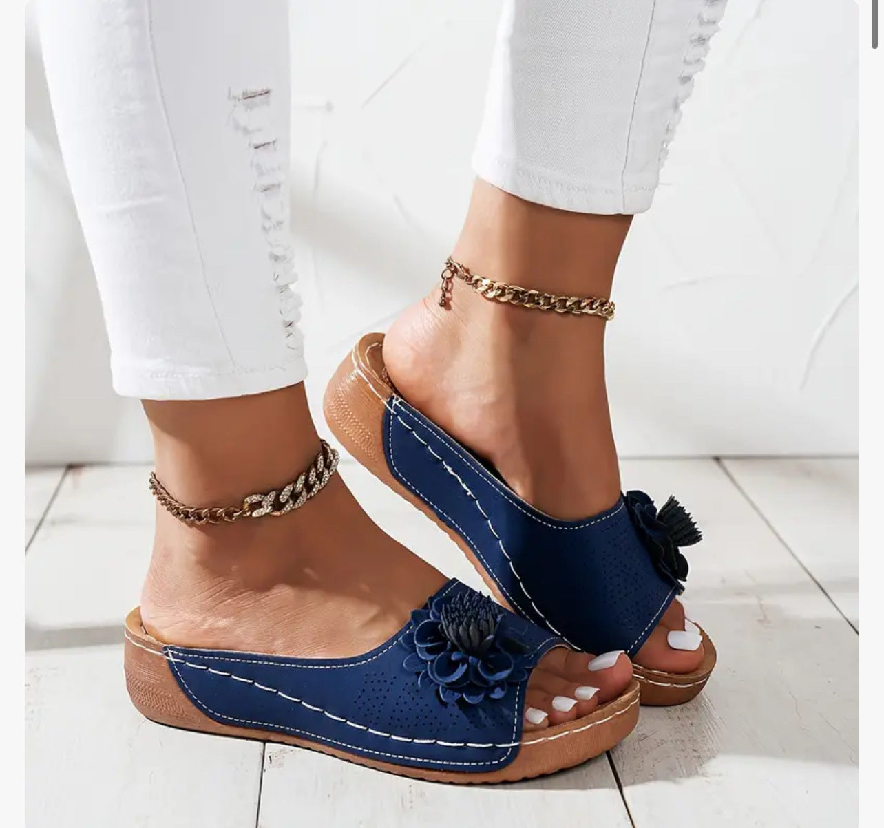 Graceful Orthopedic Sandals for Modern Look