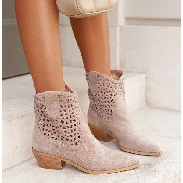 Comfortable Orthopedic Boots for Daily Wear