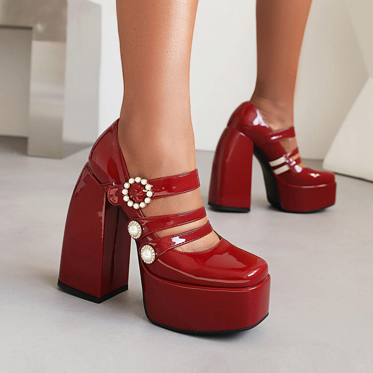 Chic Orthopedic Shoes with Unique Design