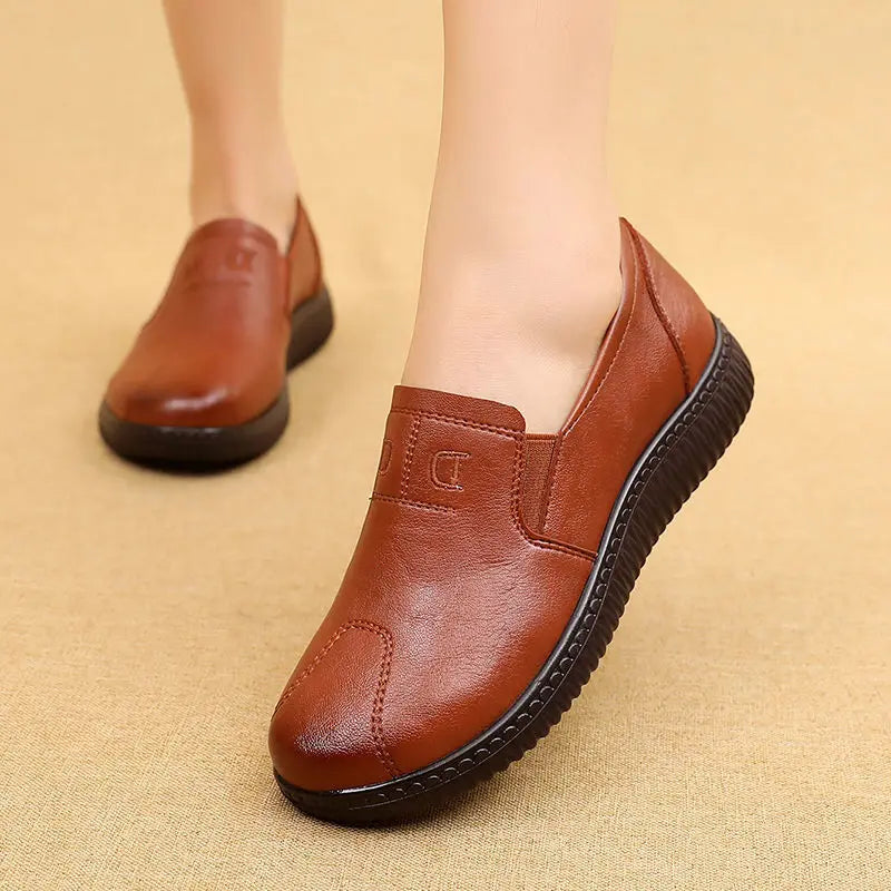 Tailored and Comfortable Orthopedic Flats