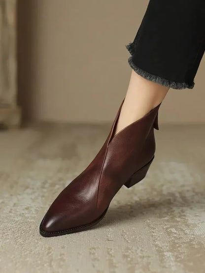 LM | Tapered ankle boot with block heel