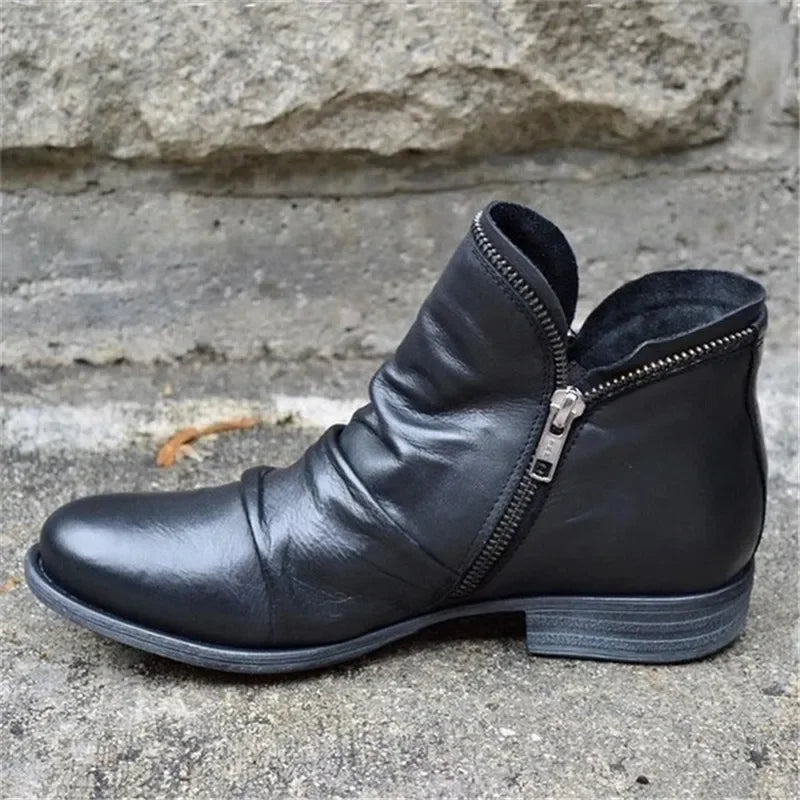 LM | Supportive and versatile orthopaedic shoes