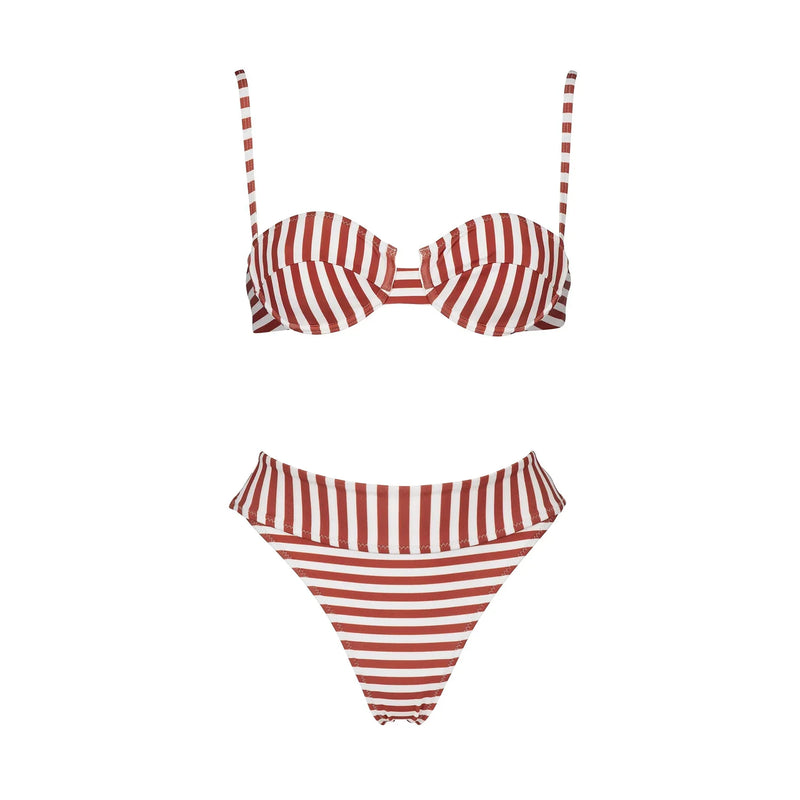 Casually Bikini With a Refined Edge