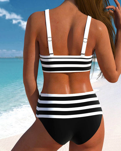 LM | Elegant colorful summer bikini