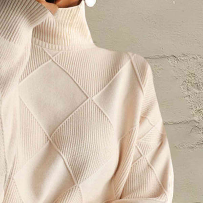 LM | Versatile and comfortable sweater